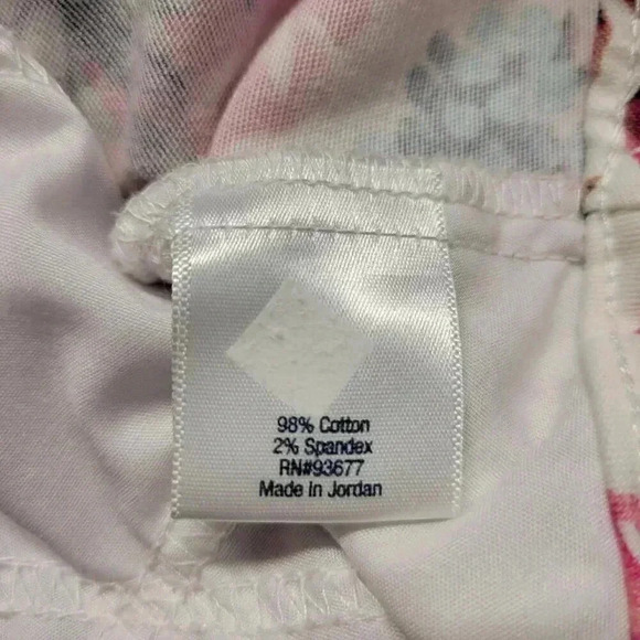 St. John's Bay Size 12 White Bright Pink Floral Summer Travel Party Dressy Capri - Picture 9 of 10